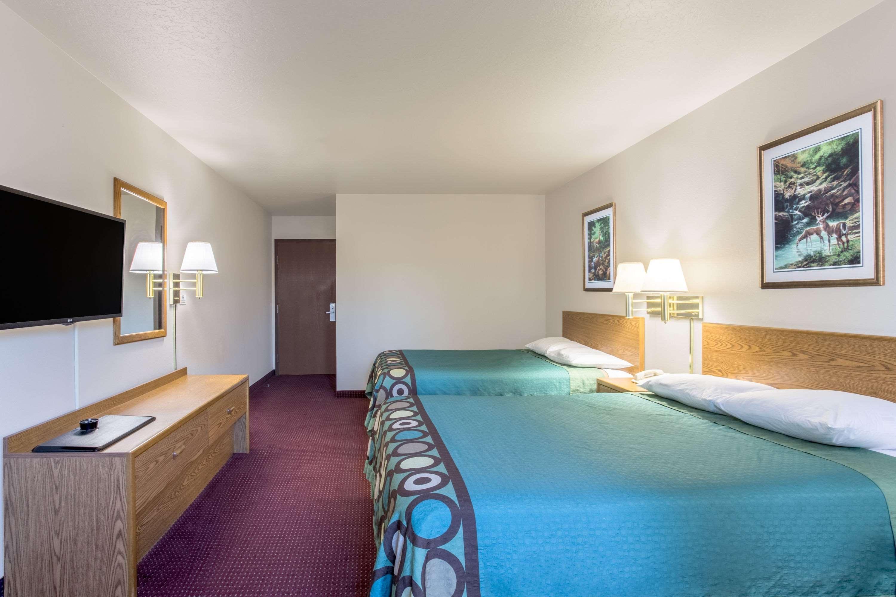 Super 8 By Wyndham Super 8 Blackfoot Exteriör bild